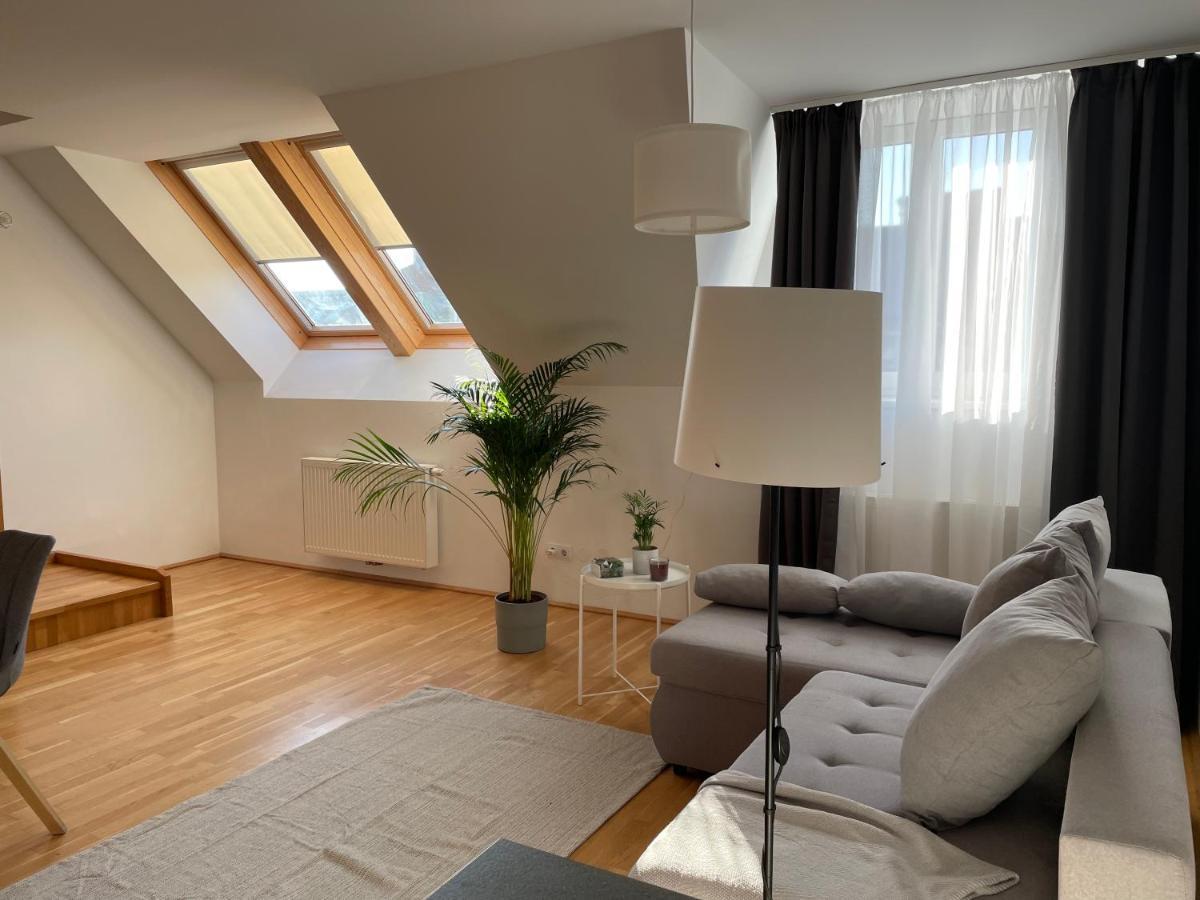 Vic Apartment Wina Bagian luar foto